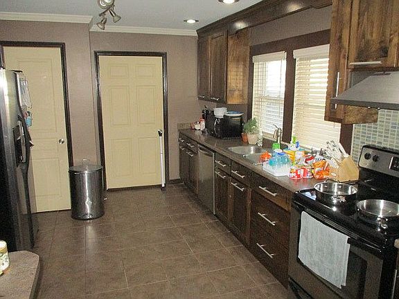 Kitchen,Tile, Stainless,Bar