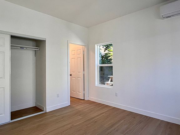 5th image of 2437 S Cuatro Dr