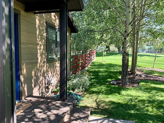 2nd image of 2185 Corner Creek Ln