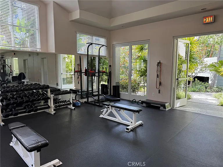 2243 Martin #110 — Photo 31