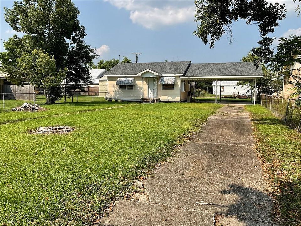 1st image of 296 Whitley Rd