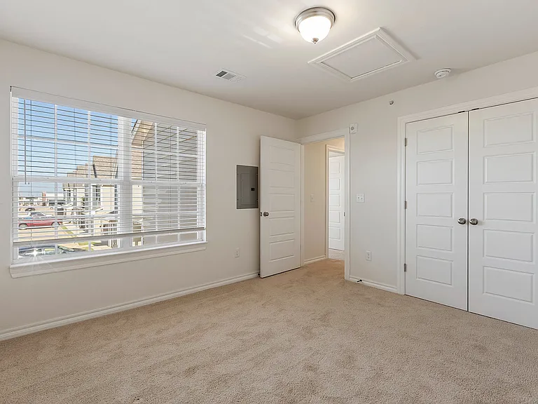 The Lofts at Valencia — Photo 16