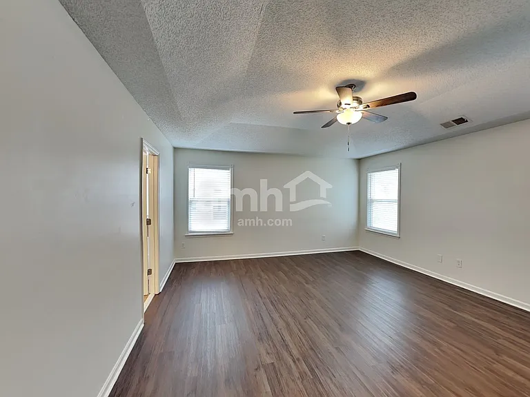 2116 Maple Tree Ct — Photo 13