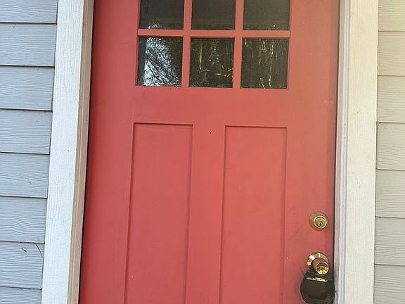 2nd image of 105 N Davis St #1