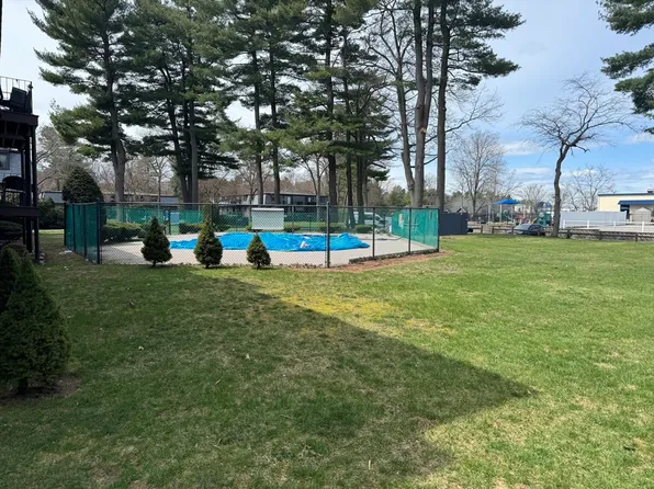 38 Main St APT 4, North Reading, MA 01864