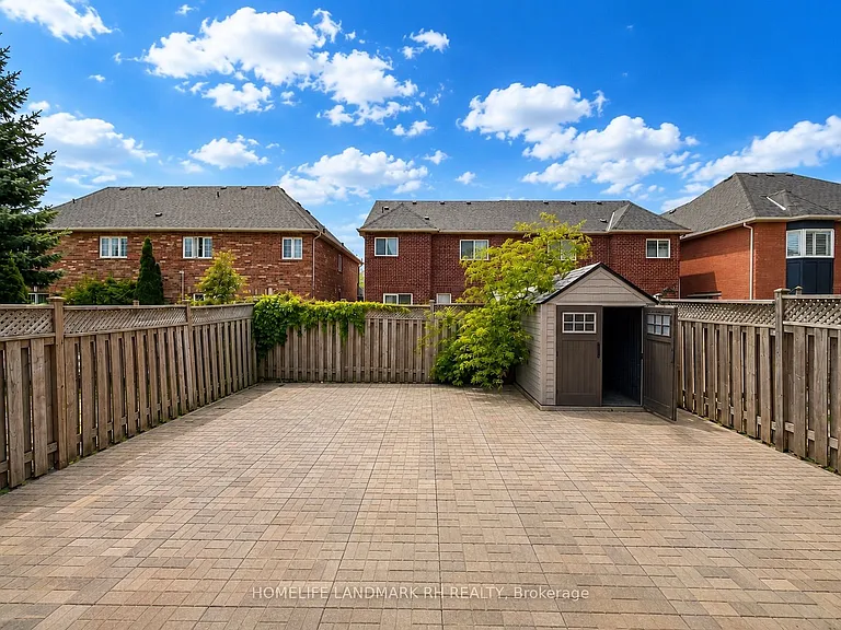 8 McKennon St — Photo 10