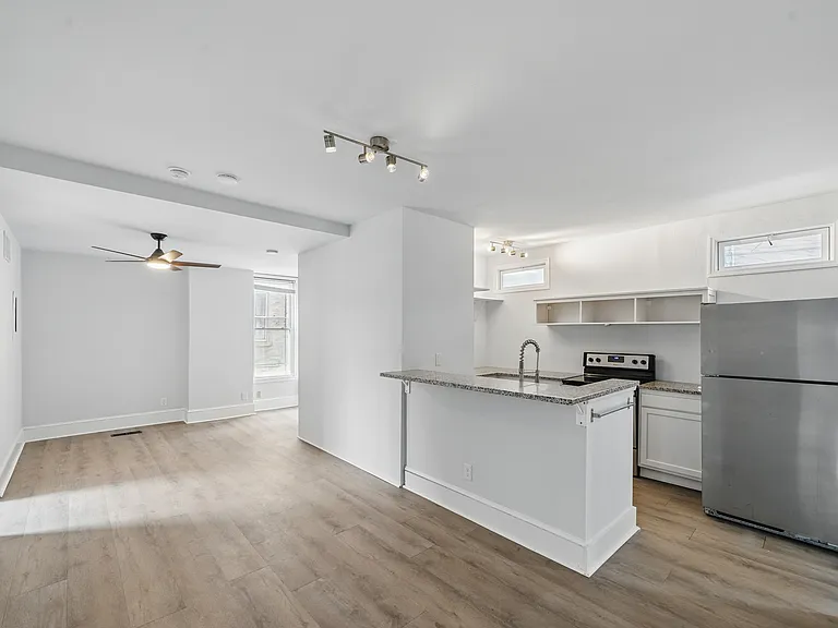 24 Buttles Ave — Photo 17