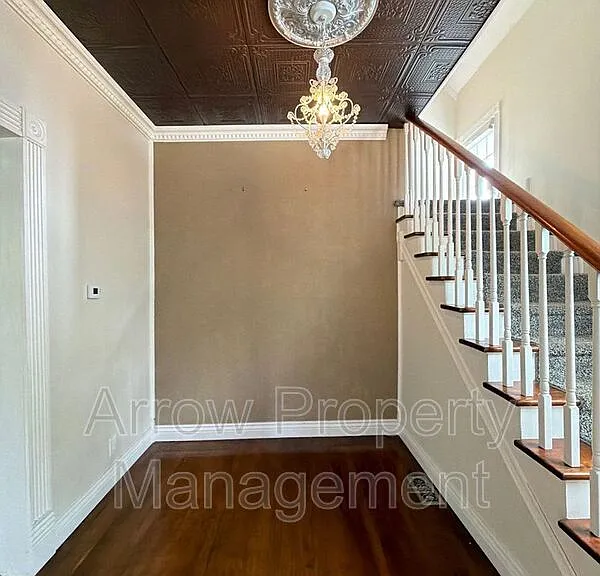 1929 Sumner St — Photo 11