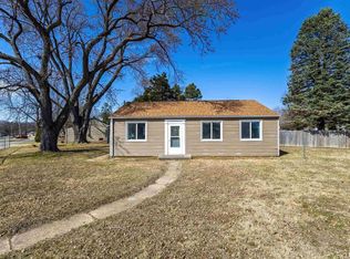 3921 10th Ave, Moline, IL 61265