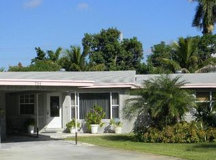 751 NW 37th St, Oakland Park, FL 33309