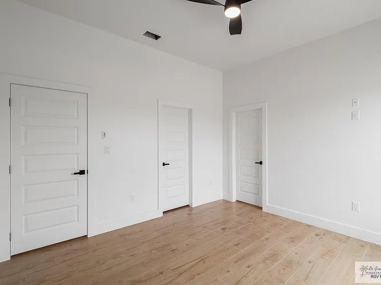 5997 Alexander Rd — Photo 8