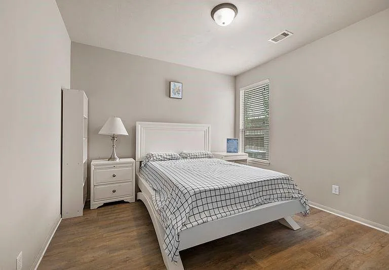 12610 Redbud Villa Ln — Photo 13