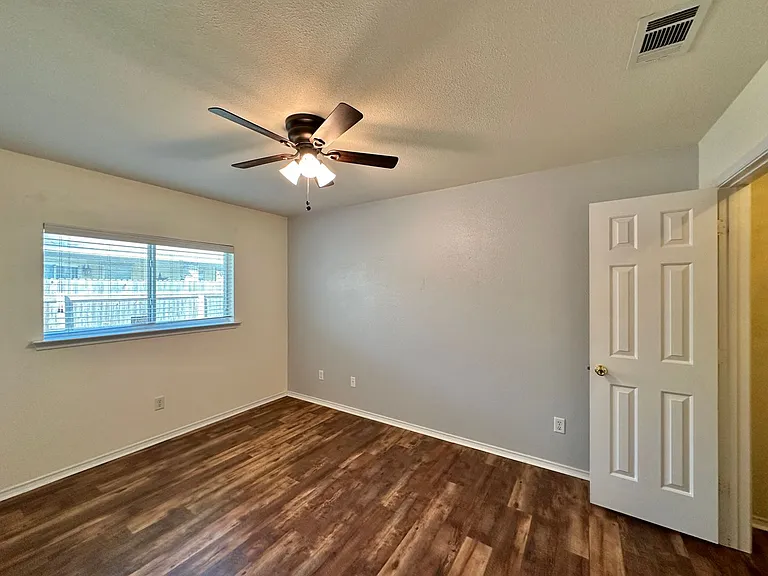 102 W Great Plains Trl — Photo 26