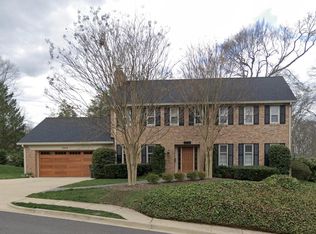 2664 Marcey Rd, Arlington, VA 22207