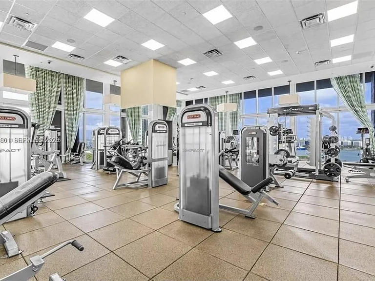 50 Biscayne Blvd #4106 — Photo 17