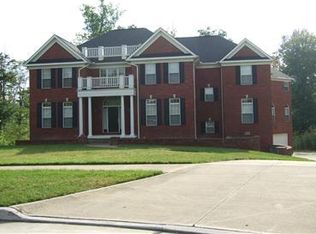 8200 Bishops Ct, Broadview Heights, OH 44147