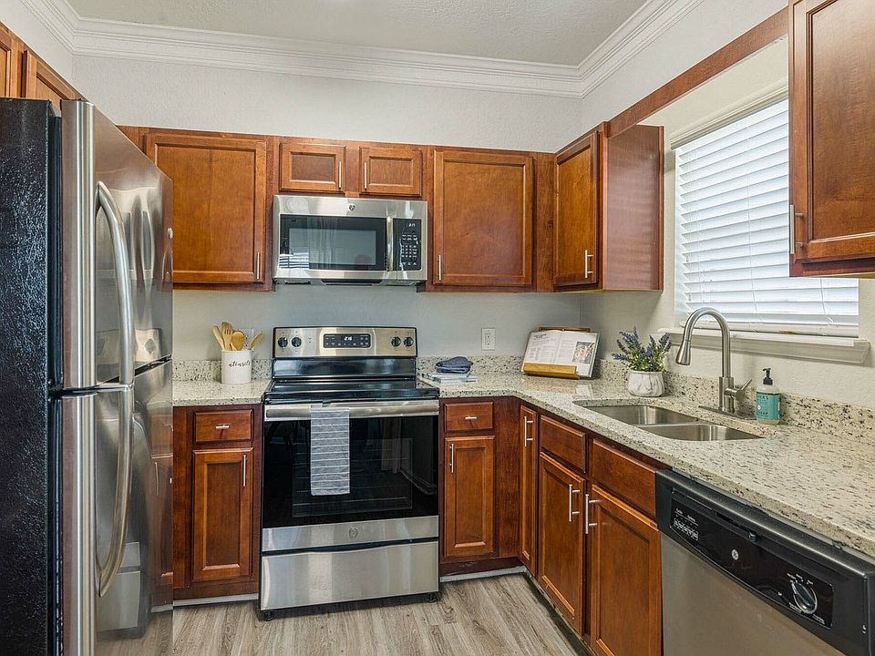 Residences at Old Carolina-13
