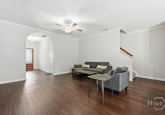 3rd image of 26 Weslyn Park Drive