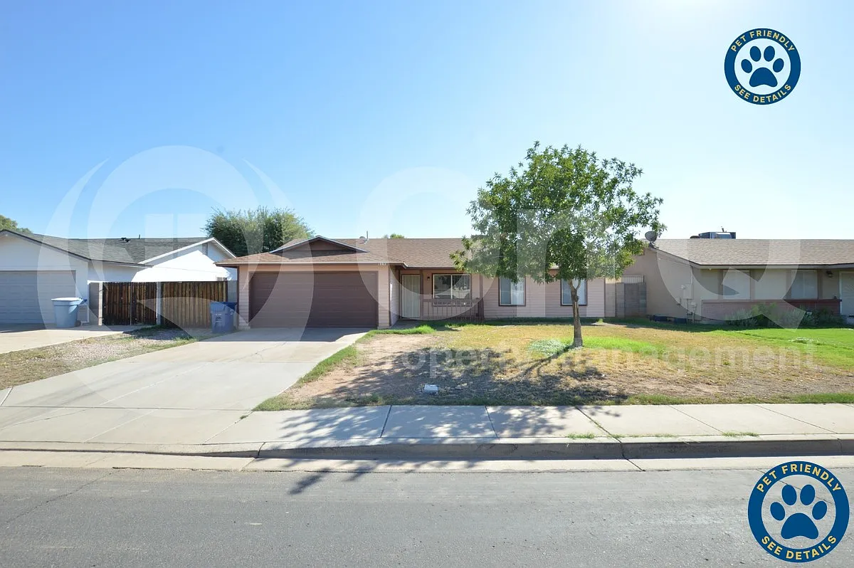 3 bed, 2.0 bath, 1443 sqft, $1,999 — Photo 1