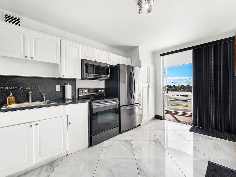 Fifth Moorings Condominiums 1401 NE Miami Gardens Dr Miami FL Zillow