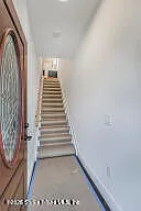 3 bed, 1.0 bath, 3200 sqft, $3,300 — Photo 2