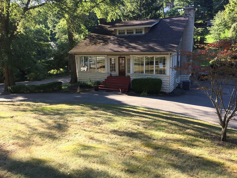 1st image of 806 Byus Dr