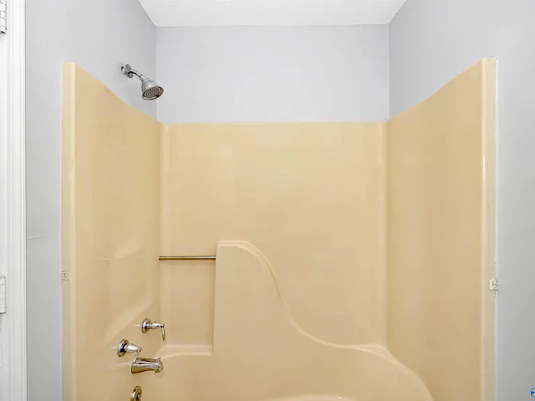 109 Briargate Ln — Photo 16