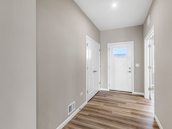 Foyer with Adjacent Flex Room or Office