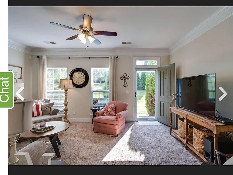 2715 Dracut Ln — Photo 2