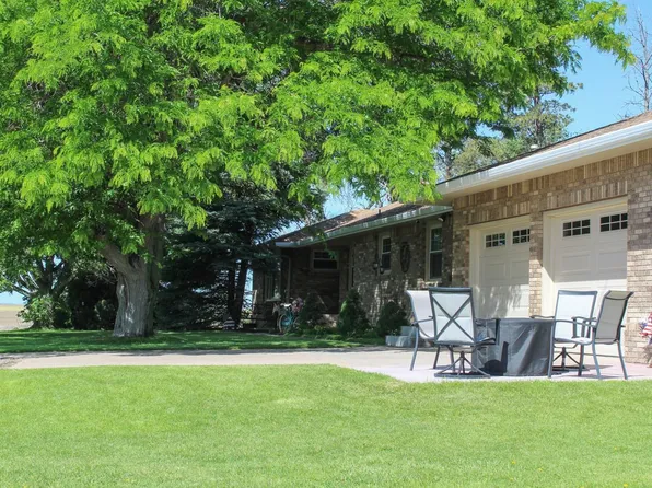 3622 Road 17 W, Bushnell, NE 69128