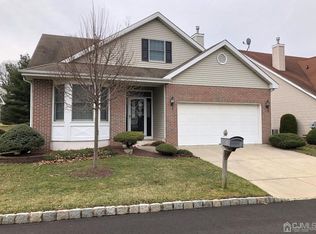 65 Harwood Rd, Monroe Township, NJ 08831