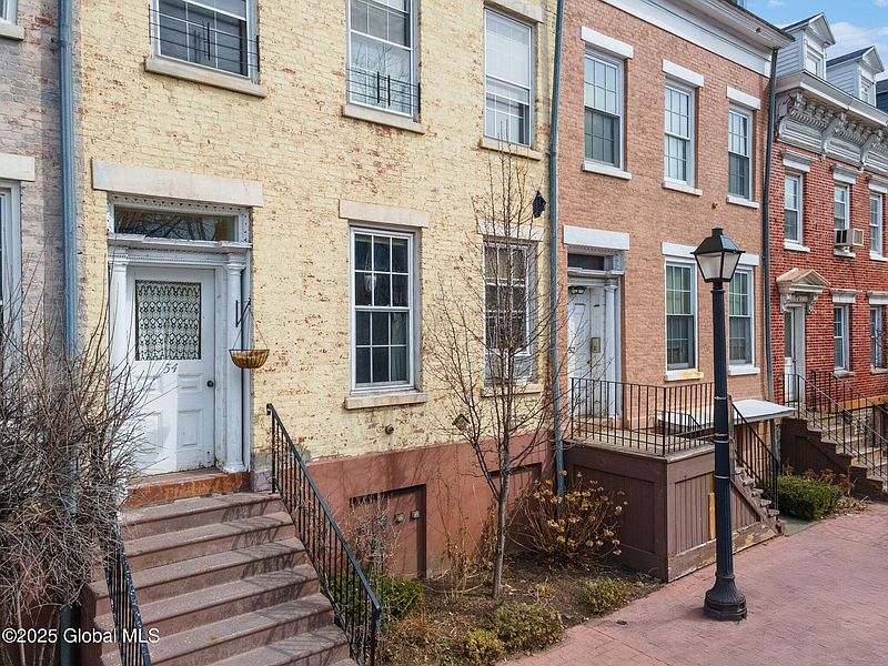 2nd image of 54 Westerlo Street #21