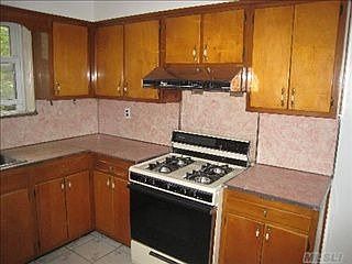 4th image of 6718 Burns St