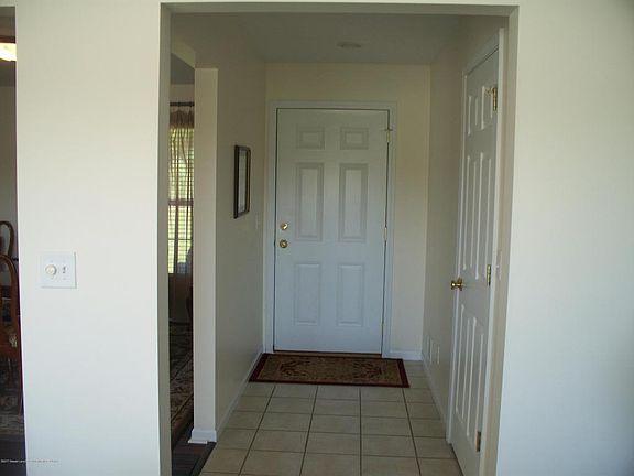 3rd image of 4752 Margaret Dr