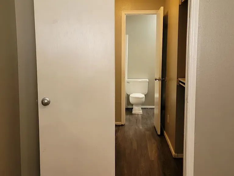 Bryant Grove Apartments — Photo 19