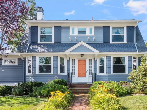 357 Rochambeau Ave, Providence, RI 02906