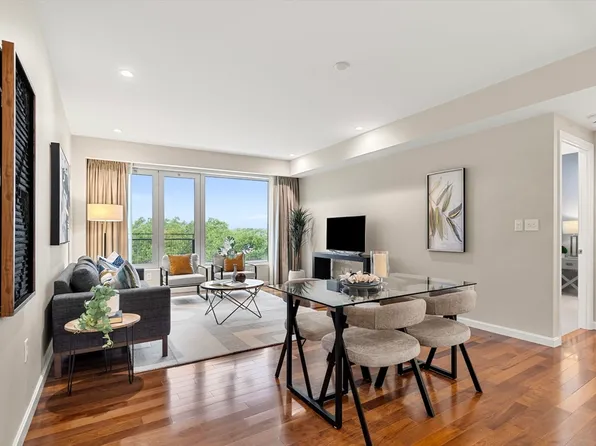 40 Nouvelle Way Unit N647, Natick, MA 01760