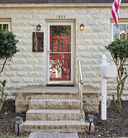 1839 Edgewood Ave — Photo 12