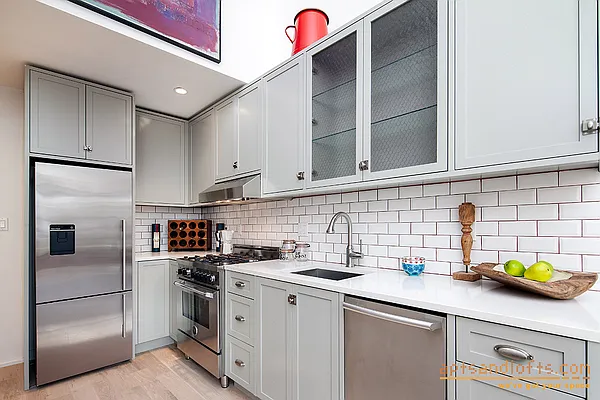 Sold by aptsandlofts.com | media 17