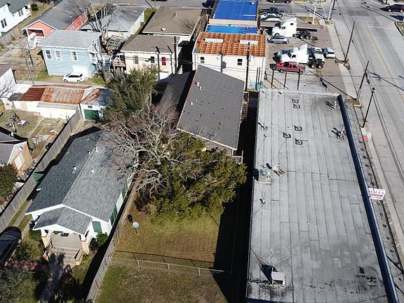 2nd image of 4506 Avenue Q 1/2