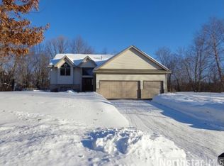 4542 Egret Ln, North Branch, MN 55056
