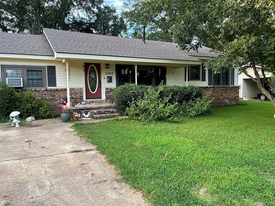 1st image of 1802 Sylvia St