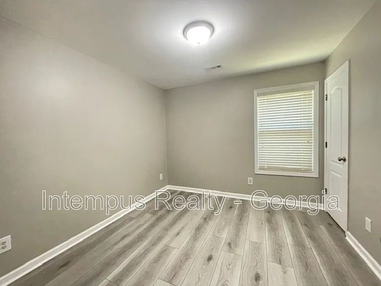1180 Pepper Ln — Photo 11