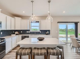 20383 Gargoyle Ln, Lakeville, MN 55044