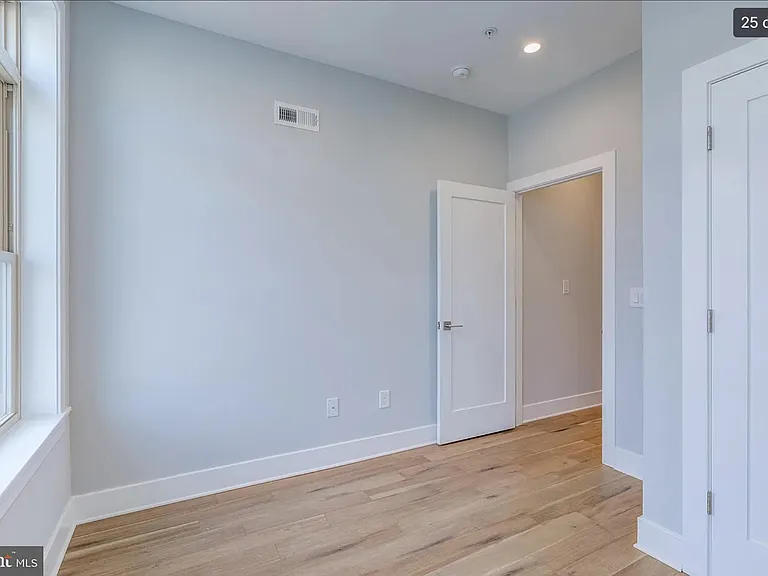 2222 E Albert St — Photo 17