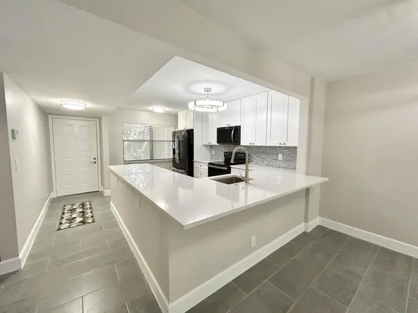7681 Tahiti Lane #102, Lake Worth, FL 33467