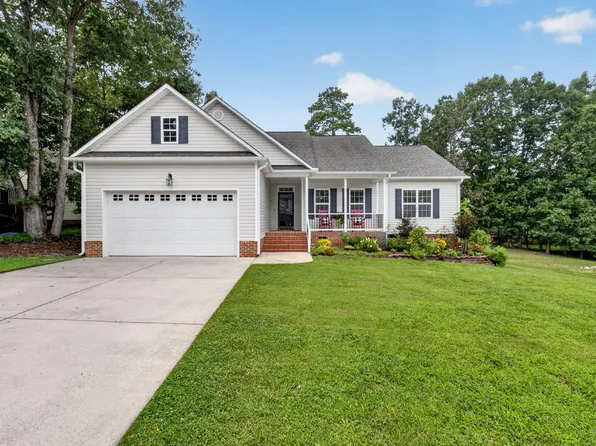 33 Greenfield Ln, Clayton, NC 27527
