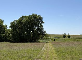 8600 NW Jennings Rd #1, Topeka, KS 66618