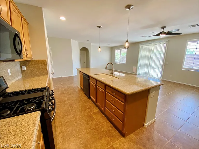 7621 Port Orchard Ave — Photo 11
