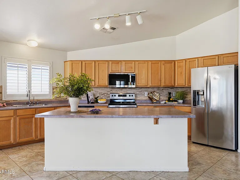 4441 E Cottonwood Ln — Photo 12